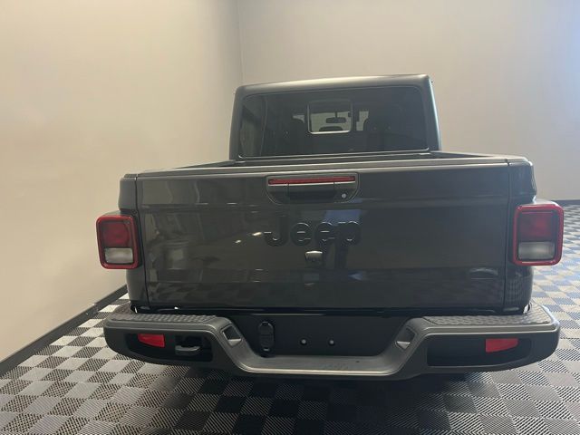 2023 Jeep Gladiator Sport photo 4