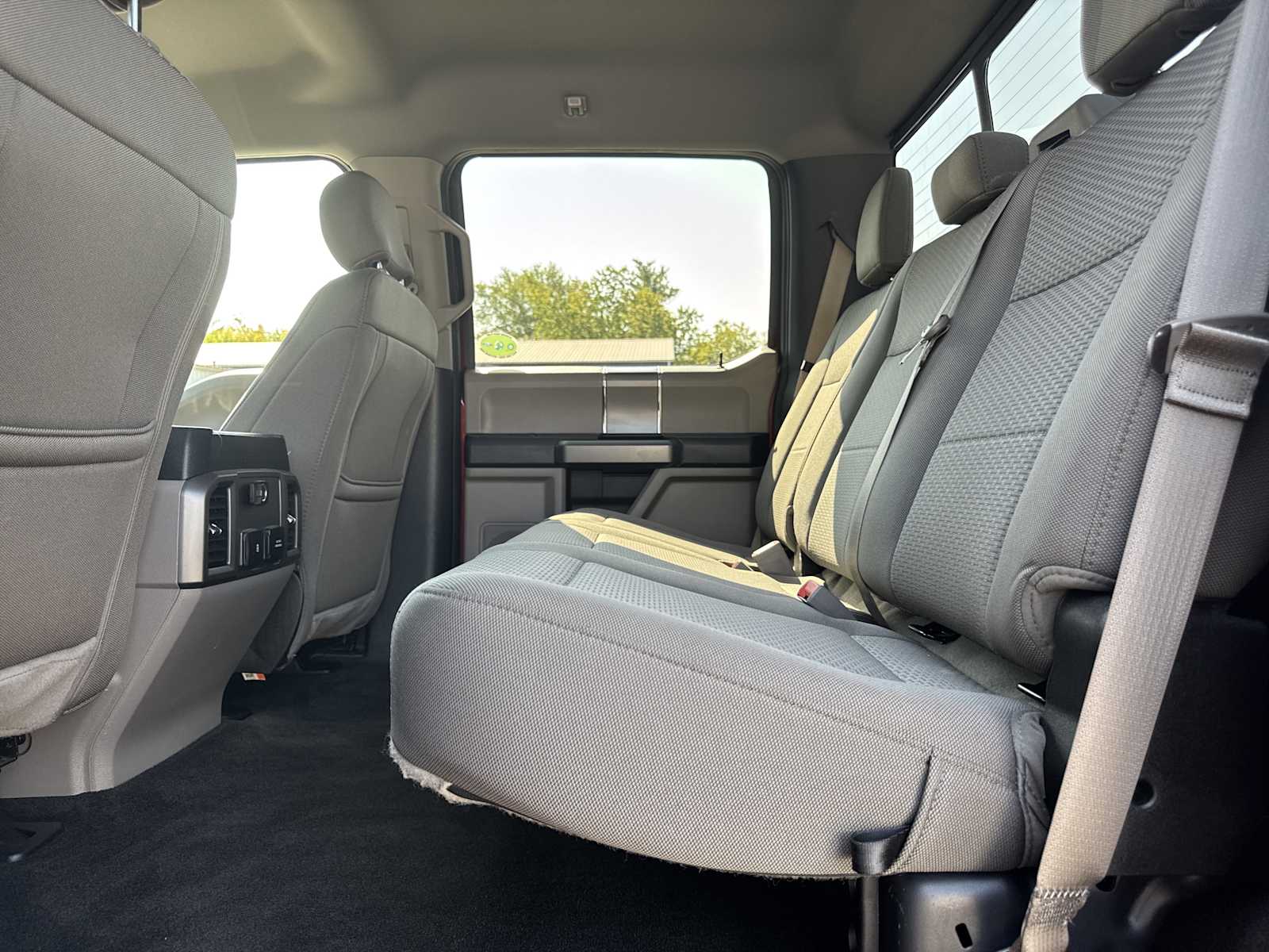 2019 Ford F-150 XLT photo 34