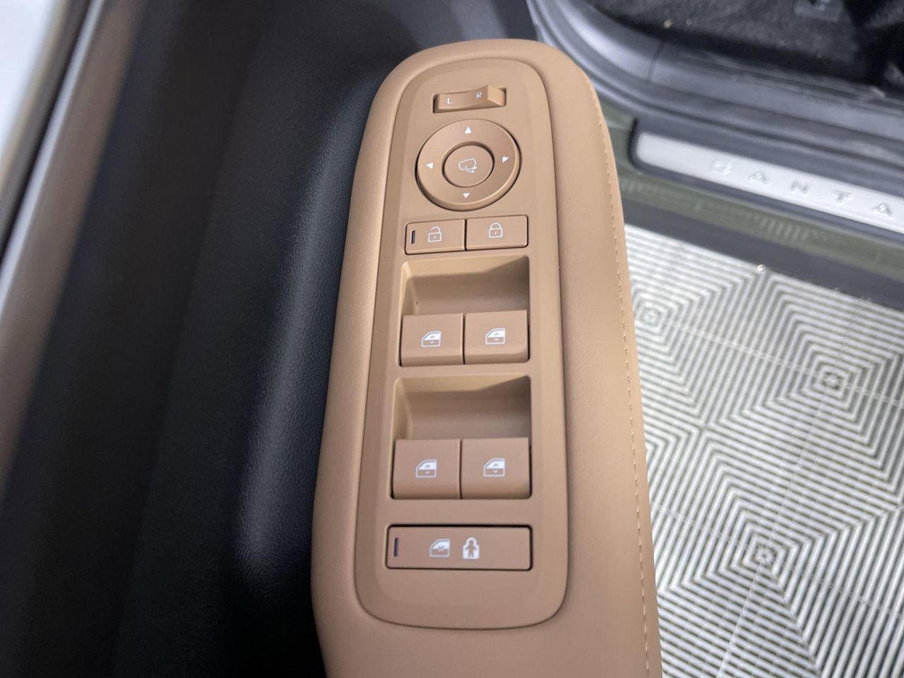 2026 Hyundai Santa Fe Calligraphy photo 12