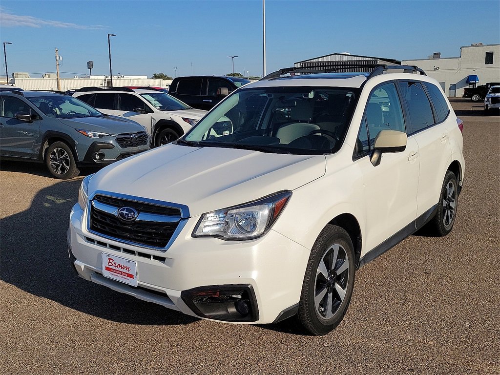2018 Subaru Forester Premium photo 4