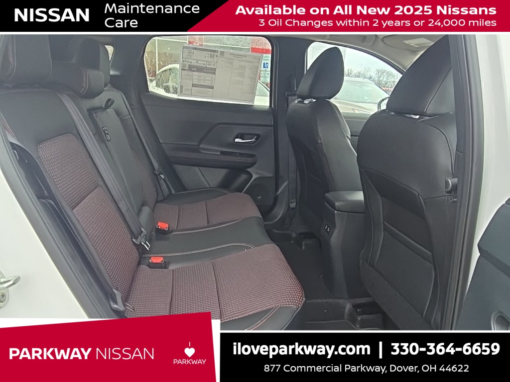2025 Nissan Kicks SR photo 18