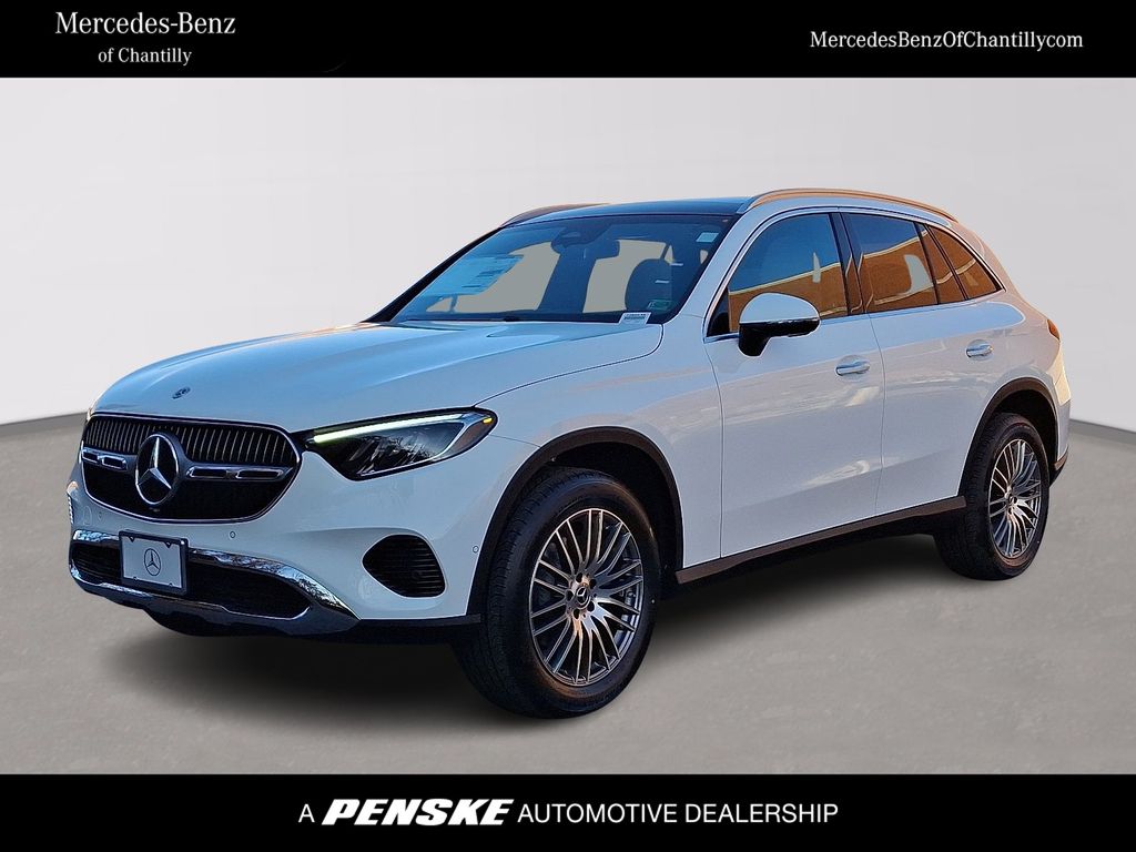 2026 Mercedes-Benz GLC Base's photo