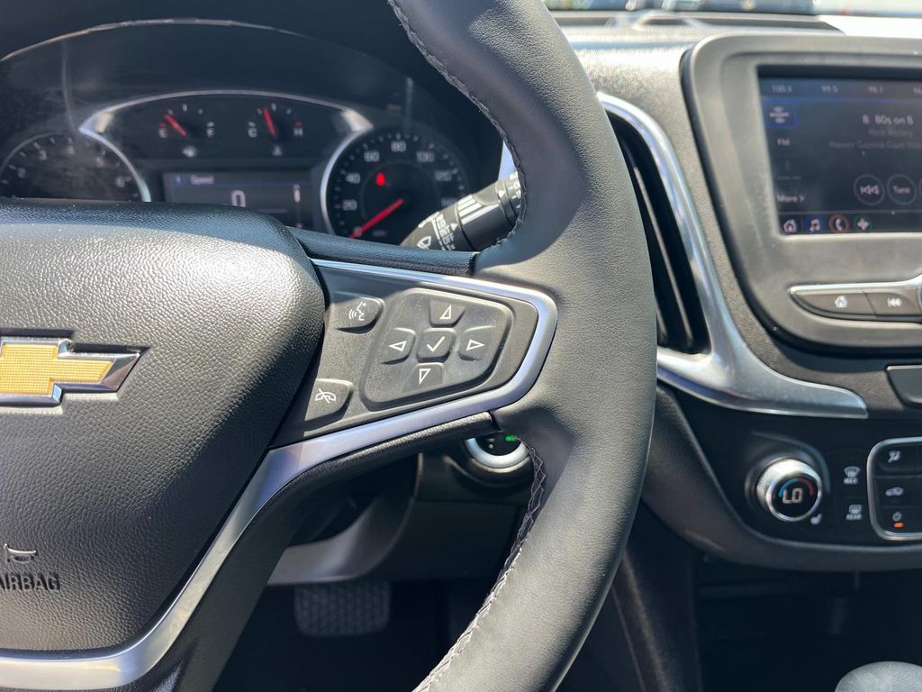 2023 Chevrolet Equinox LT photo 17