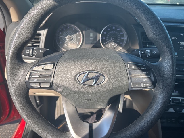 2020 Hyundai Elantra SEL photo 7