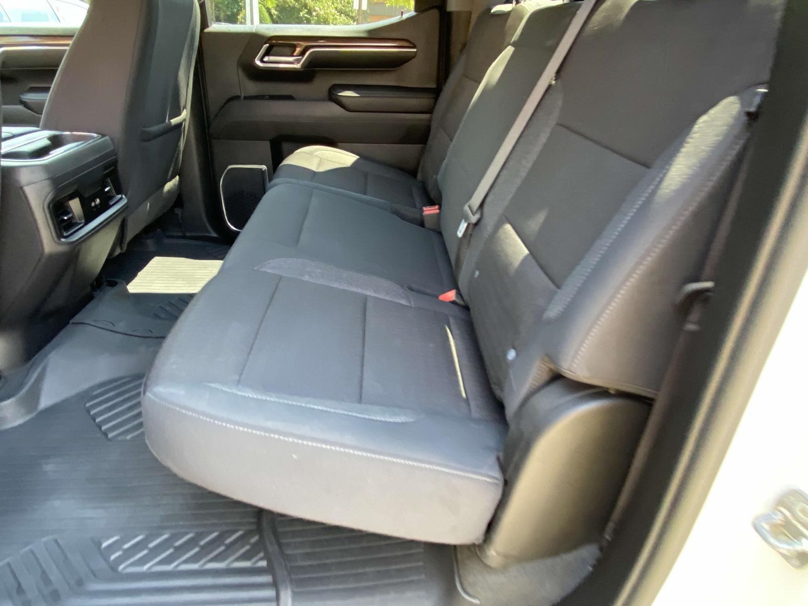 2024 Chevrolet Silverado 1500 LT Trail Boss photo 4
