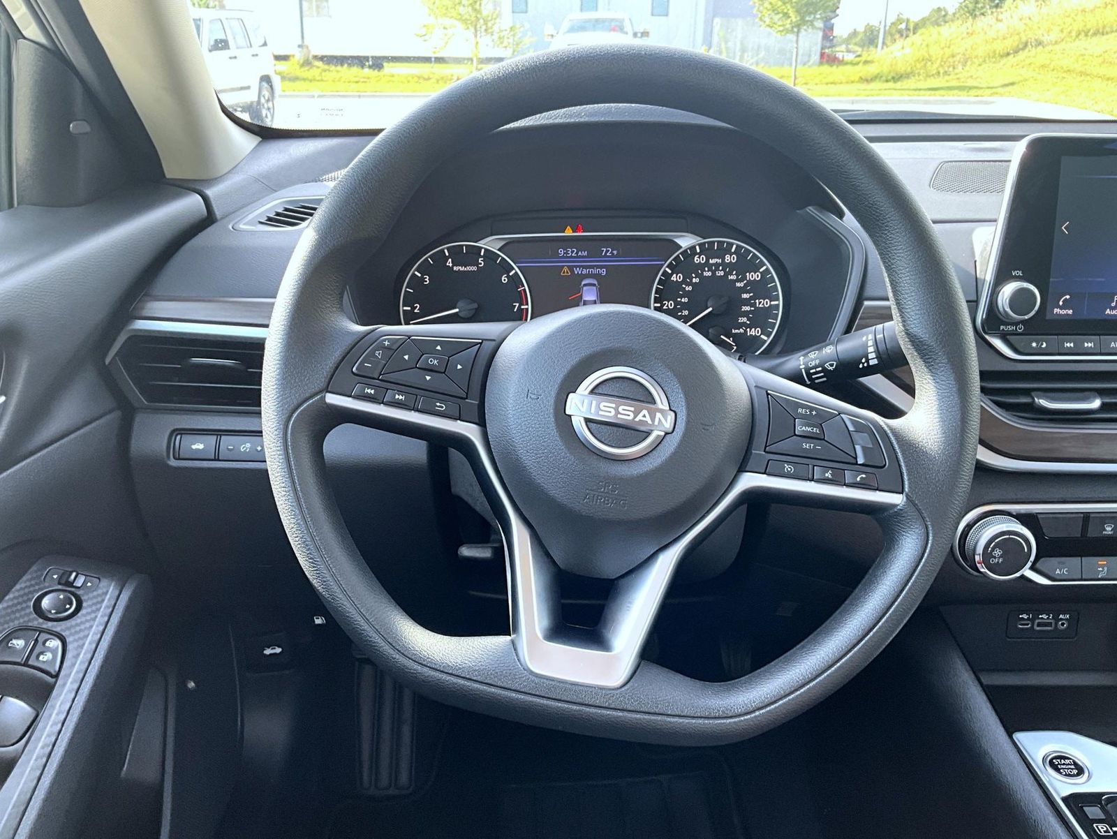 2024 Nissan Altima 2.5 SV photo 12