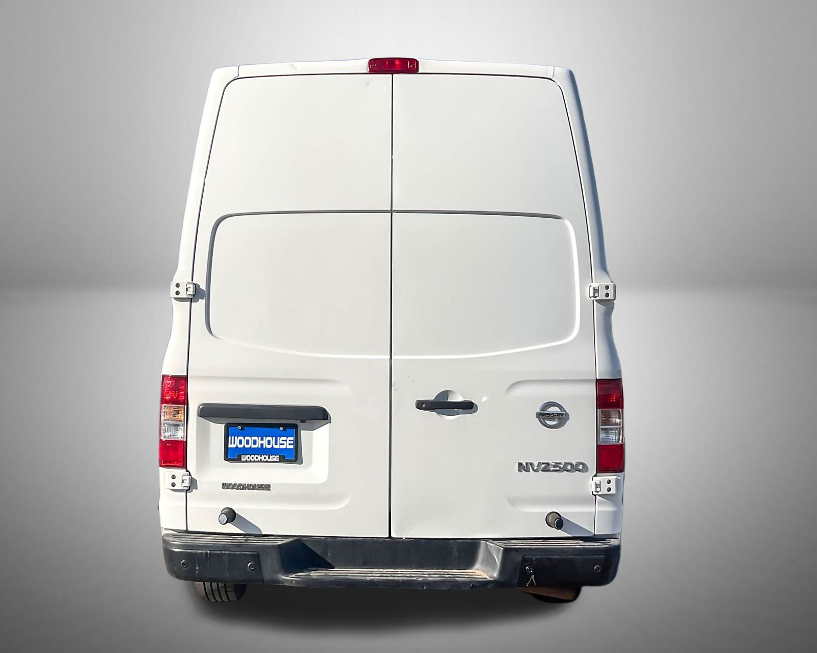 2021 Nissan NV2500 HD SV photo 4