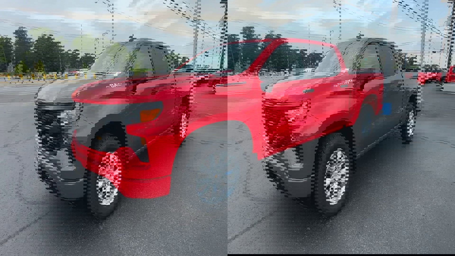 2025 Chevrolet Silverado 1500 Custom photo 4