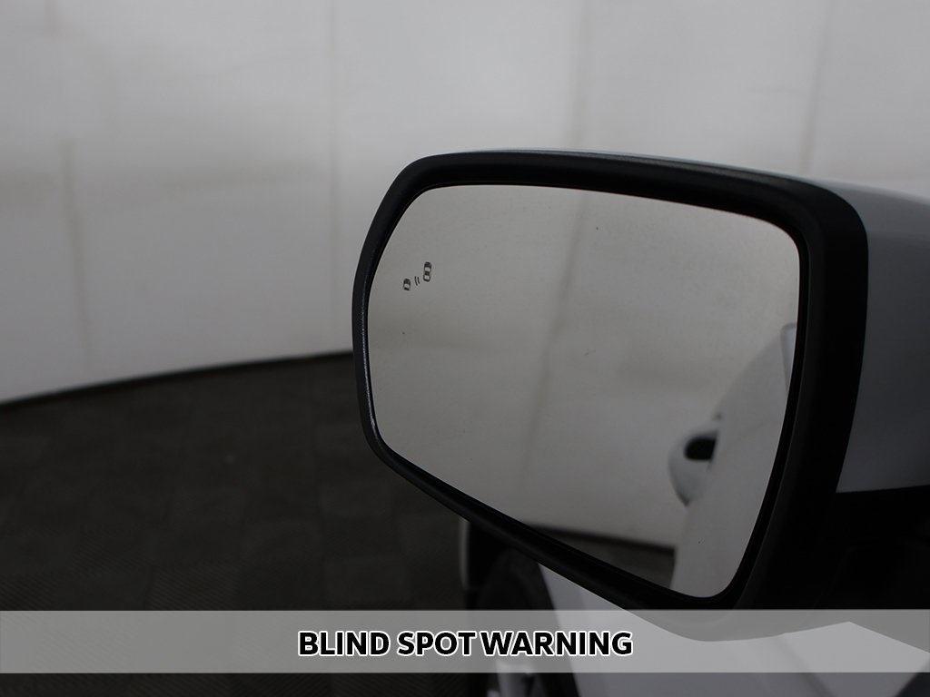 2024 Ford Edge SEL photo 4