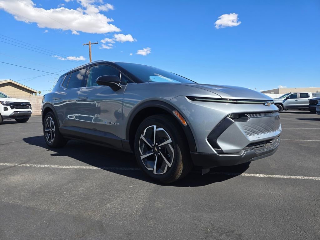 2026 Chevrolet Equinox EV 2LT's photo