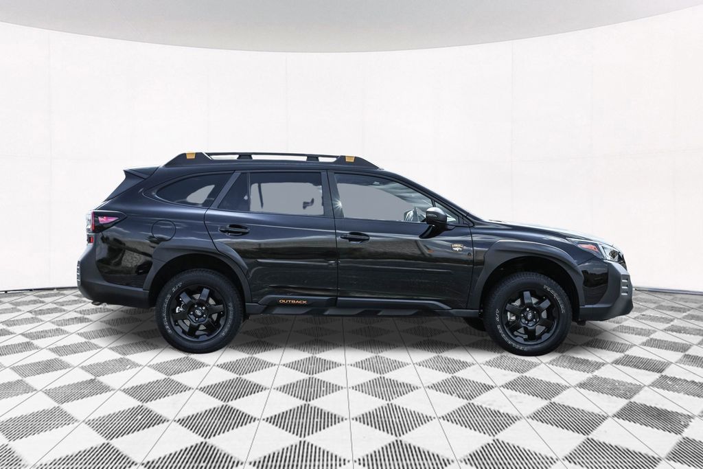 2022 Subaru Outback Wilderness photo 2
