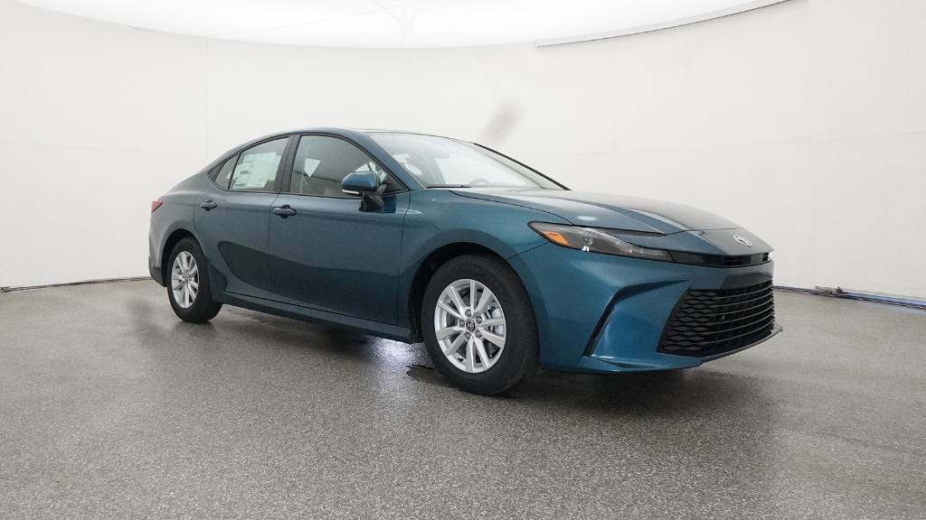 2026 Toyota Camry LE photo 30
