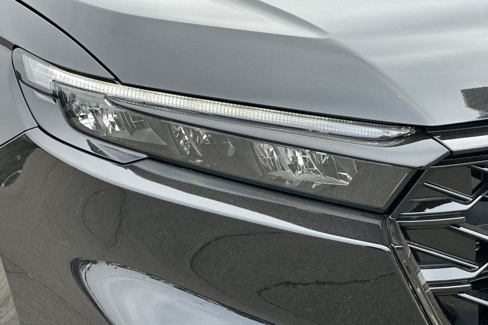 2026 Honda CR-V Hybrid Sport Touring photo 28