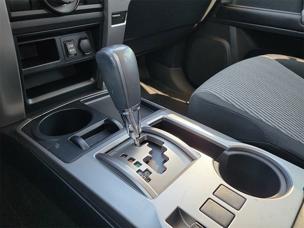 2017 Toyota 4Runner SR5 photo 25