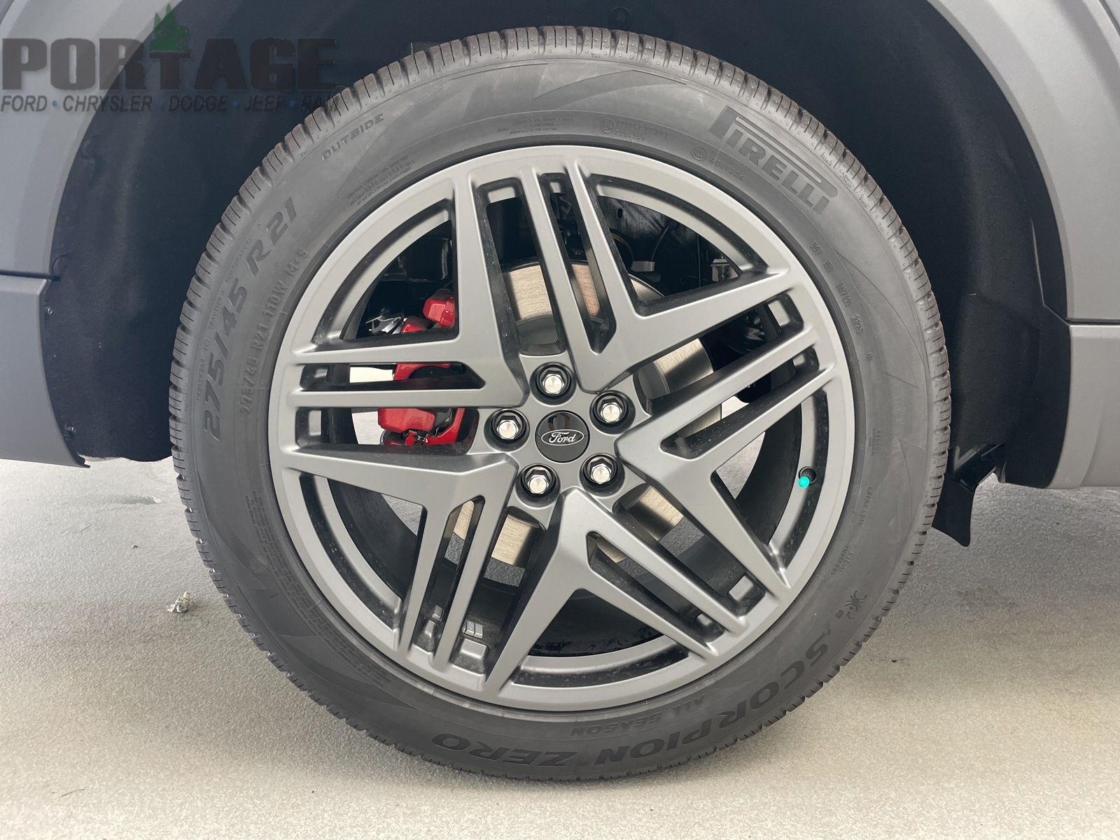 2025 Ford Explorer ST-Line photo 43
