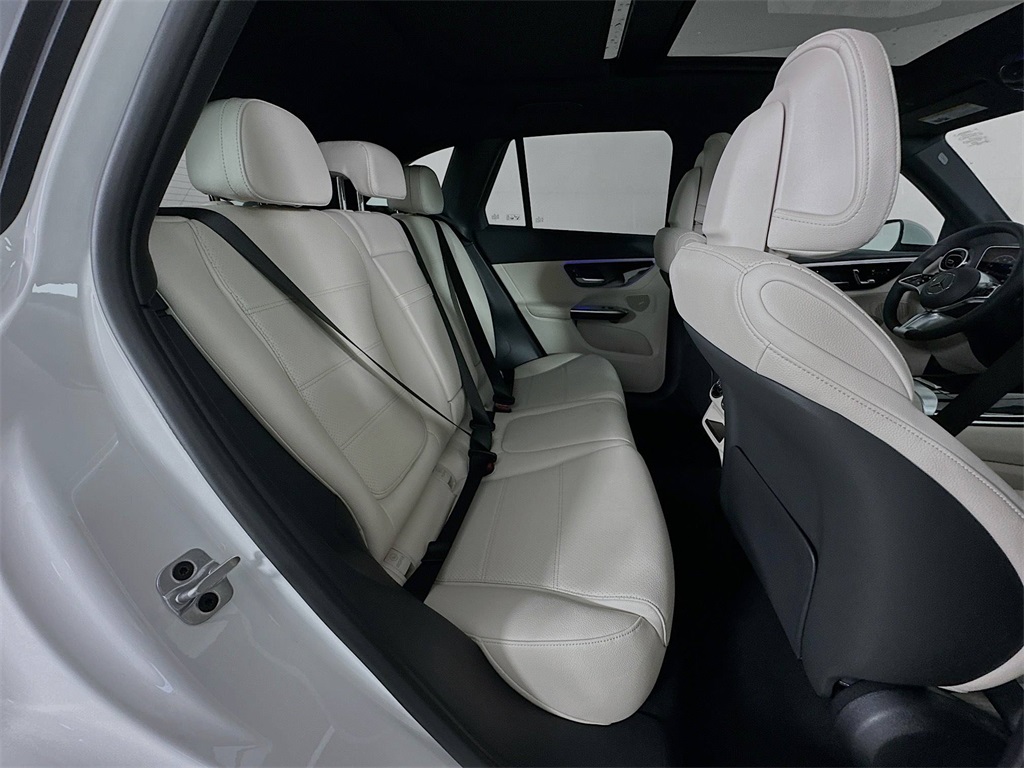 2026 Mercedes Benz GLC 300 4MATIC photo 24