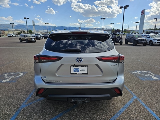 2024 Toyota Highlander Hybrid XLE photo 4
