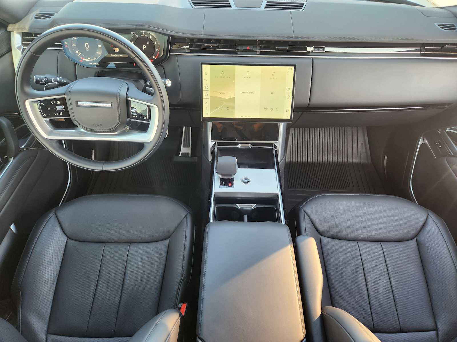 2025 Land Rover Range Rover SE photo 24