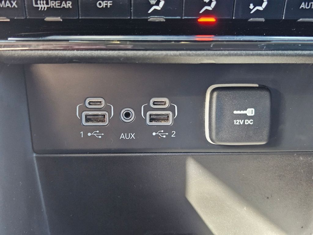 2023 Jeep Grand Cherokee Laredo photo 21