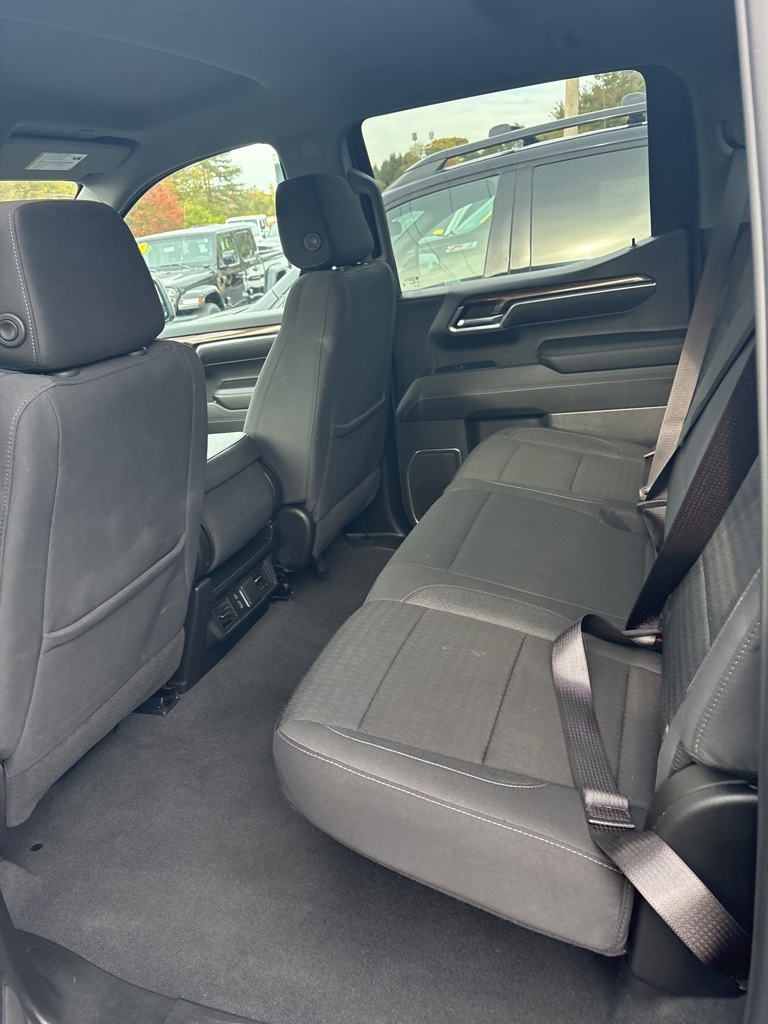 2023 Chevrolet Silverado 1500 LT photo 4