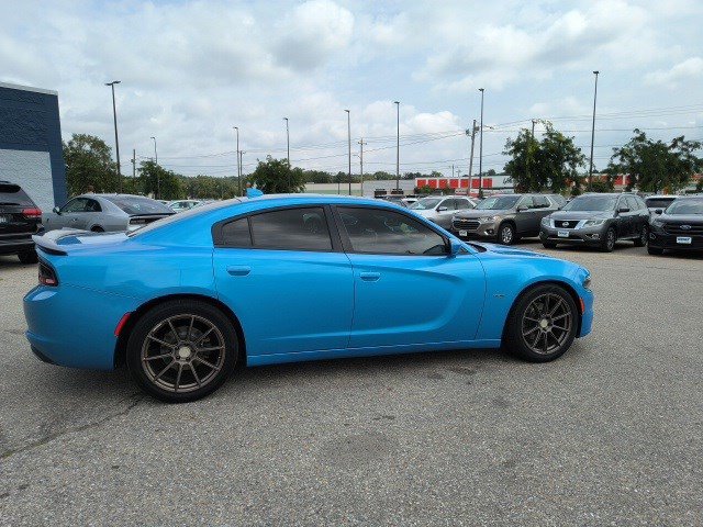 2016 Dodge Charger R/T photo 6