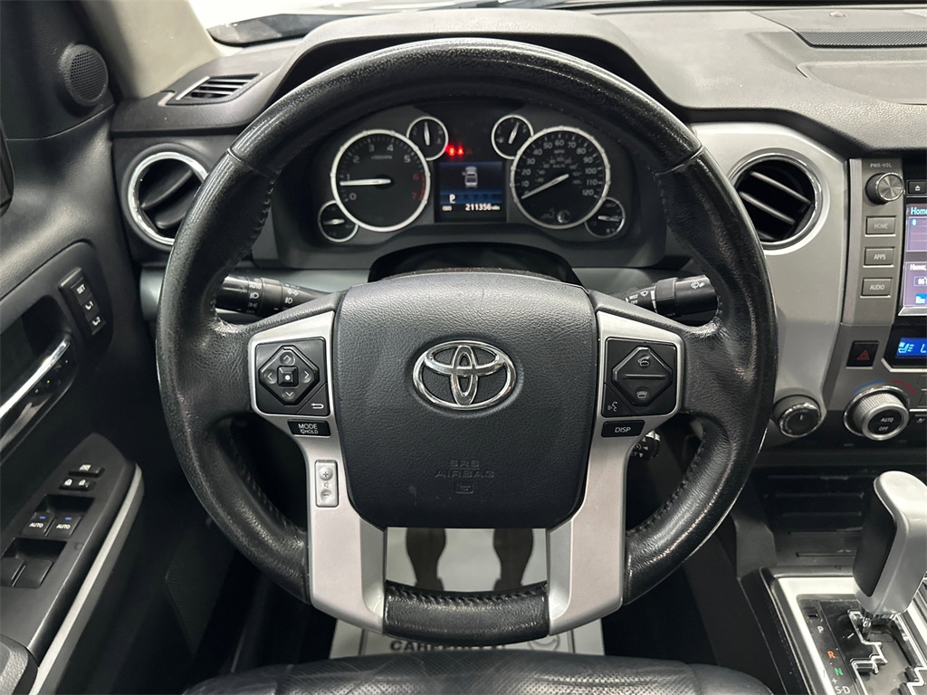 2014 Toyota Tundra Platinum CrewMax photo 26