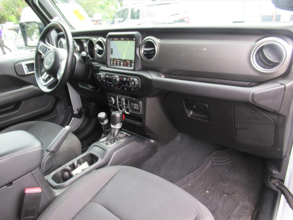 2022 Jeep Gladiator Overland photo 11