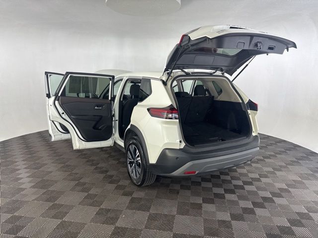 2023 Nissan Rogue SV photo 12