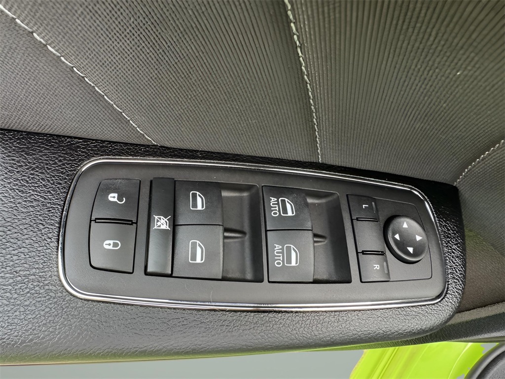 2023 Dodge Charger SXT photo 24