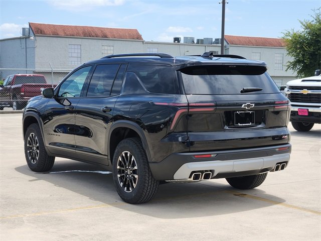 2026 Chevrolet Traverse Z71 photo 3