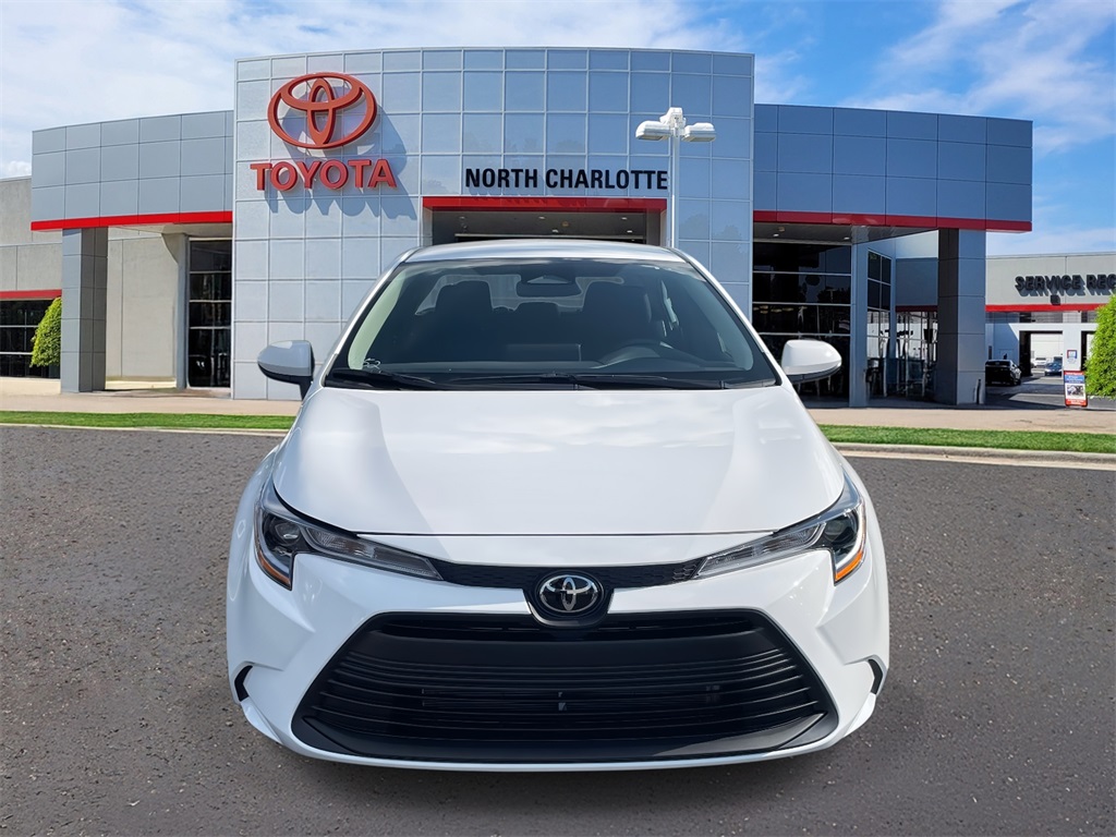 2026 Toyota Corolla LE photo 2