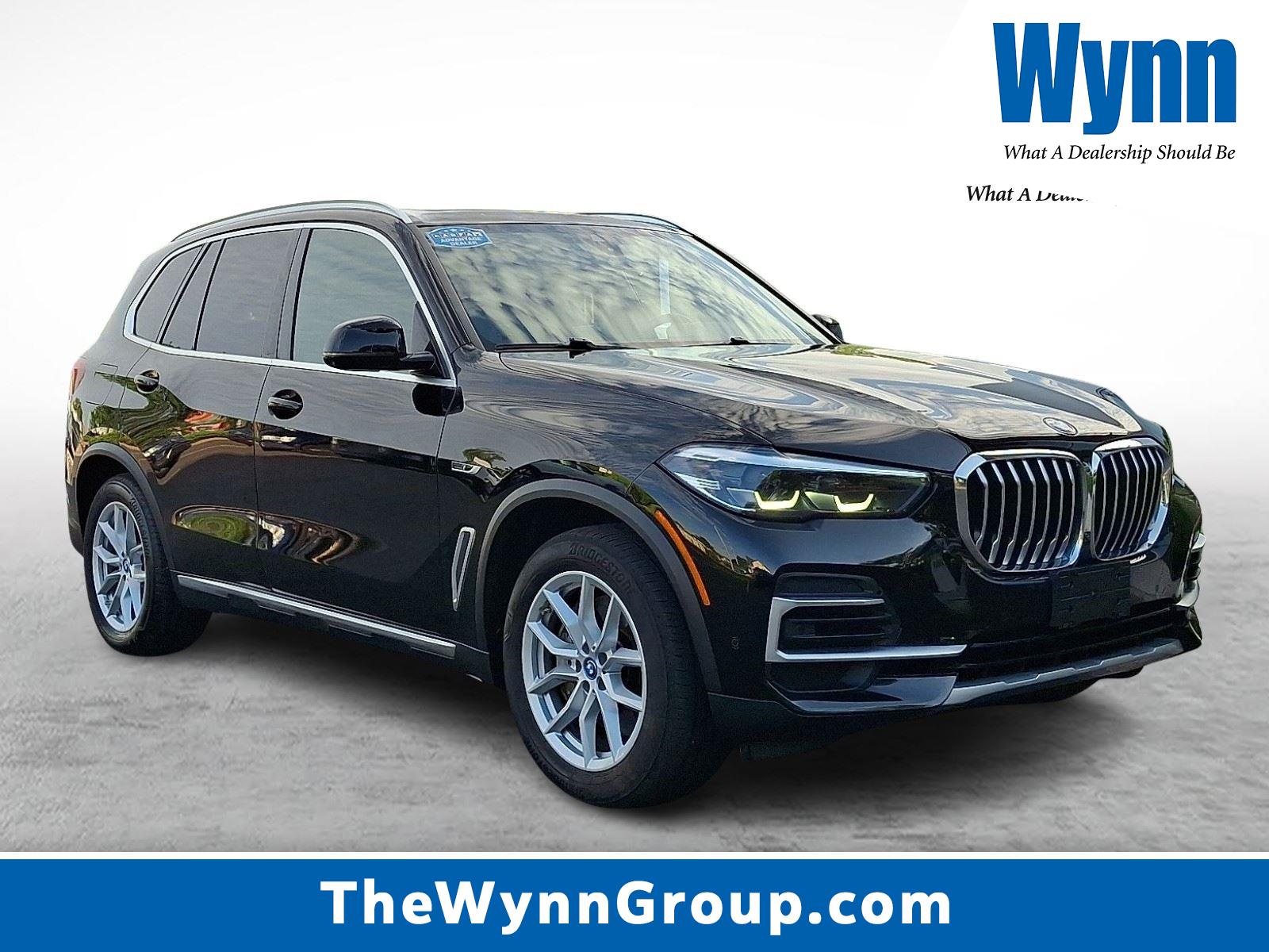 2022 BMW X5 45e's photo