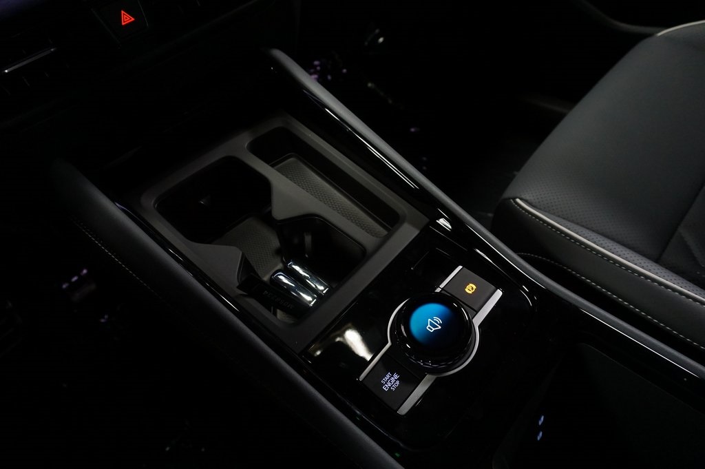 2025 Volkswagen Tiguan SEL R-Line Black photo 16