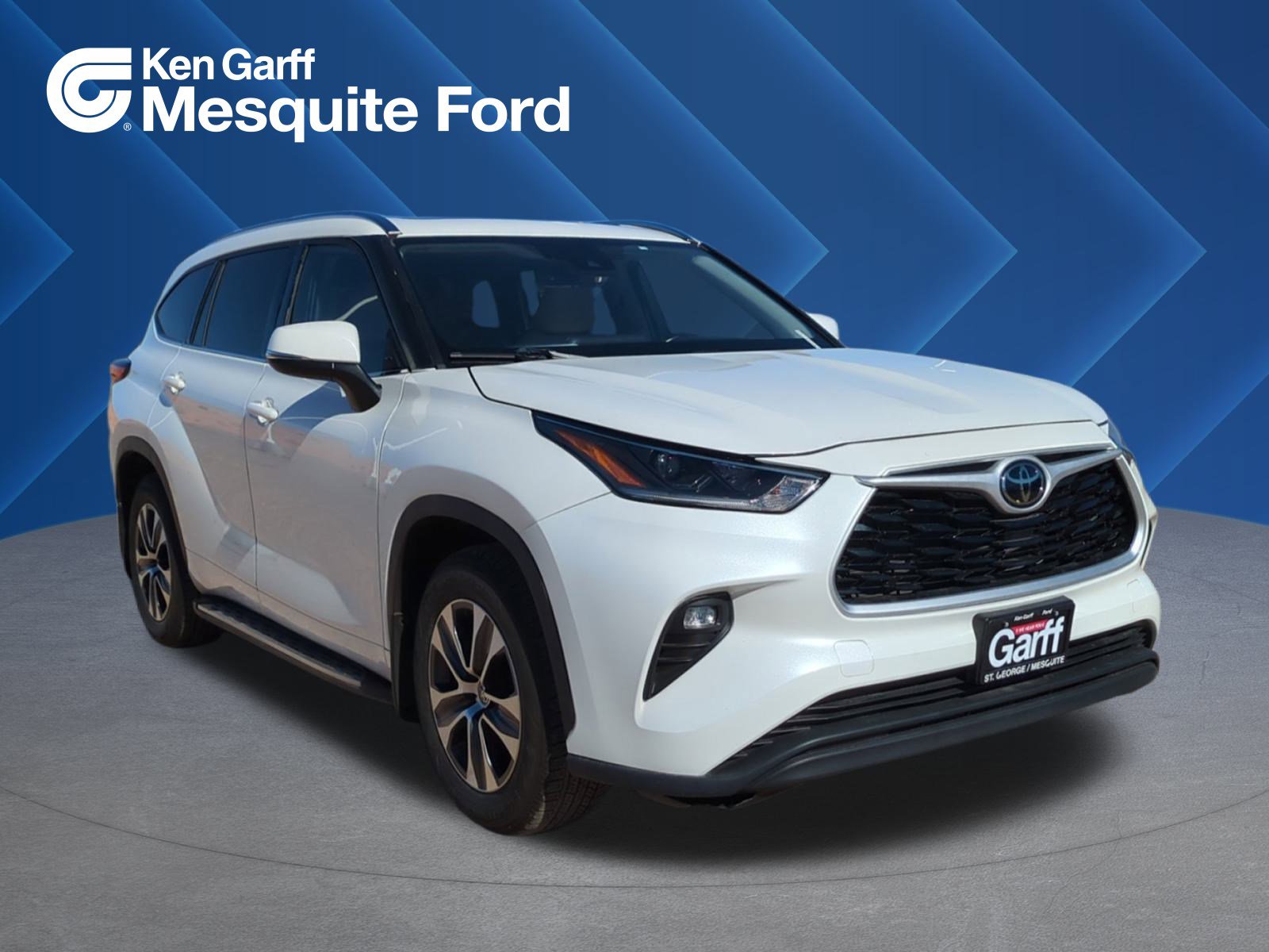 2021 Toyota Highlander XLE's photo