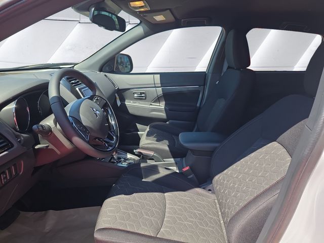 2025 Mitsubishi Outlander Sport ES SE LE photo 4