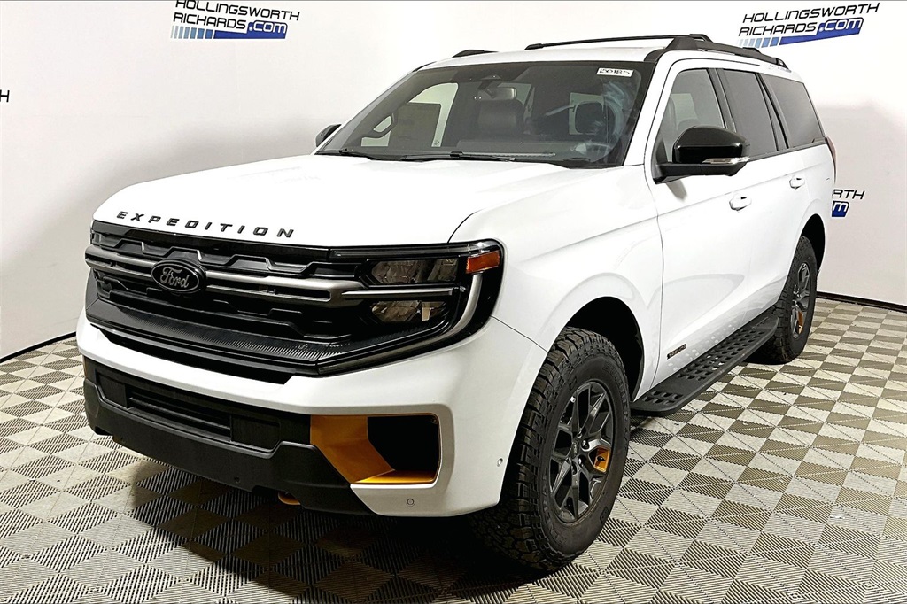 2025 Ford Expedition Tremor's photo