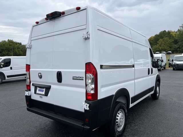 2026 Ram ProMaster 2500 photo 2