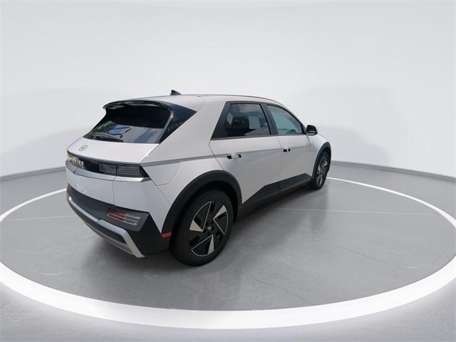 2025 Hyundai Ioniq 5 SE Standard Range photo 7