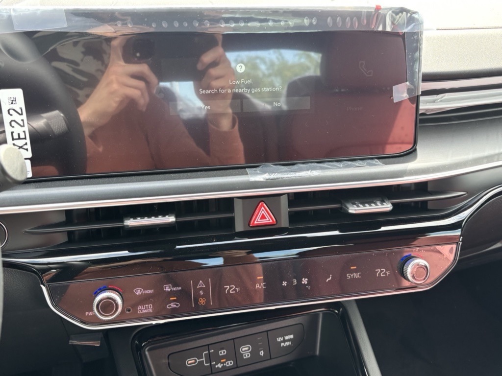 2026 Kia K5 GT-Line photo 8