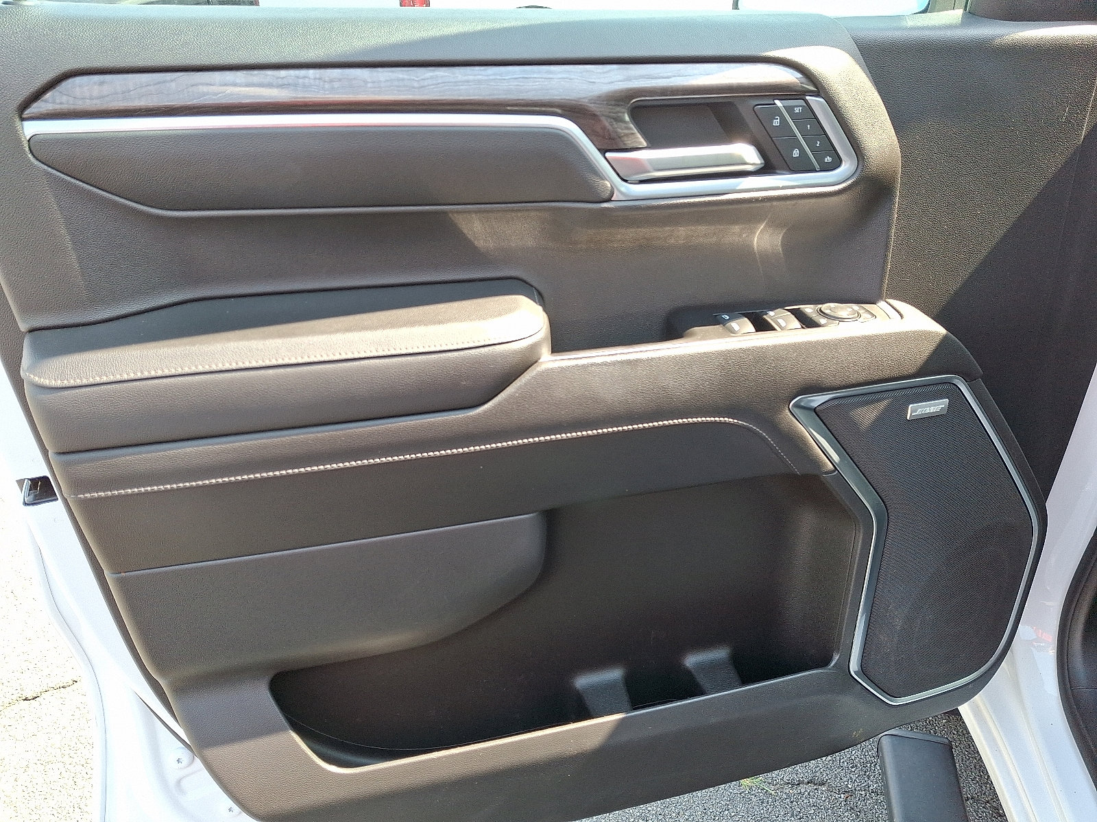 2022 Chevrolet Silverado 1500 LTZ photo 13