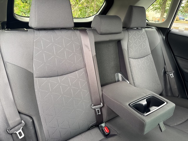 2019 Toyota RAV4 XLE photo 9