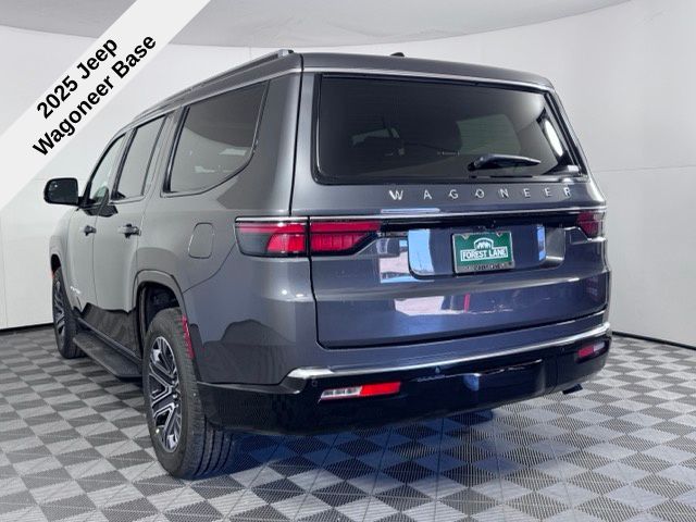 2025 Toyota RAV4 LE photo 4