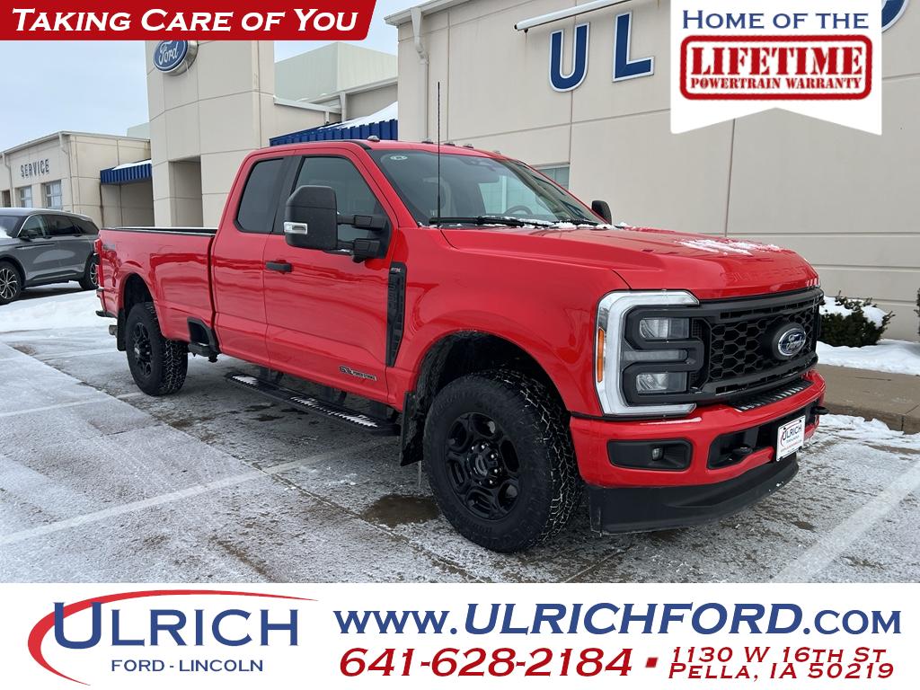 2023 Ford F-250 Super Duty XL's photo