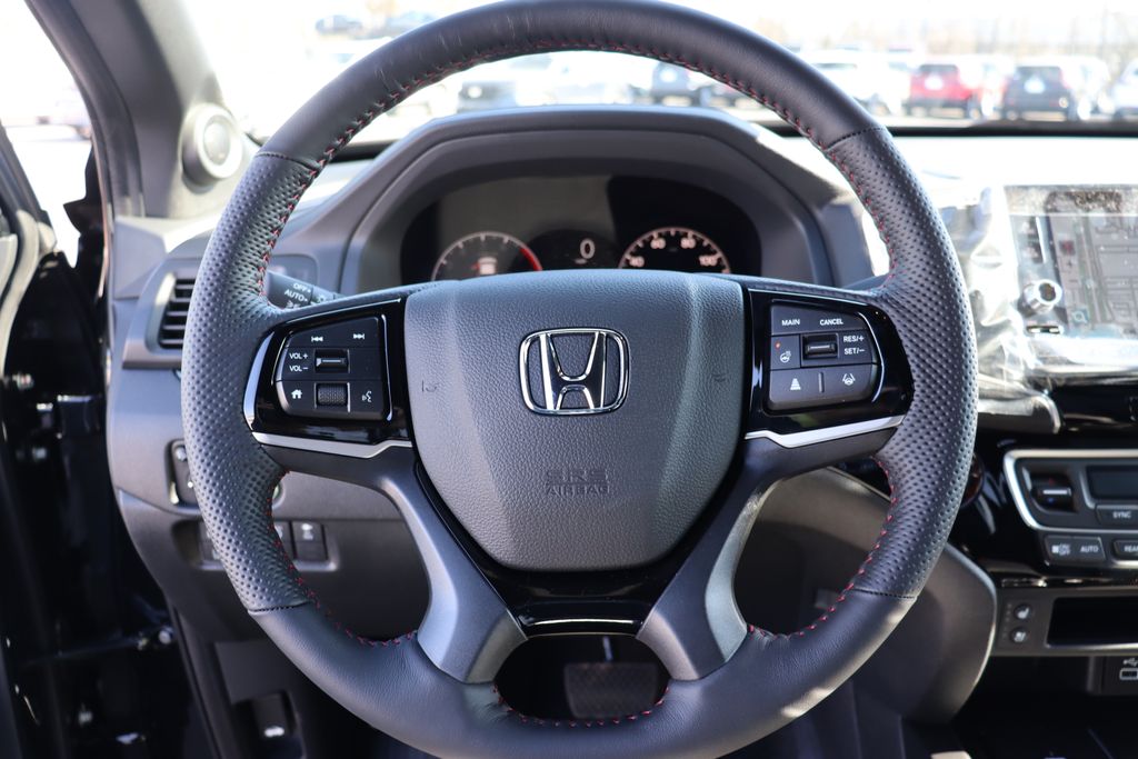 2025 Honda Ridgeline Black Edition photo 28