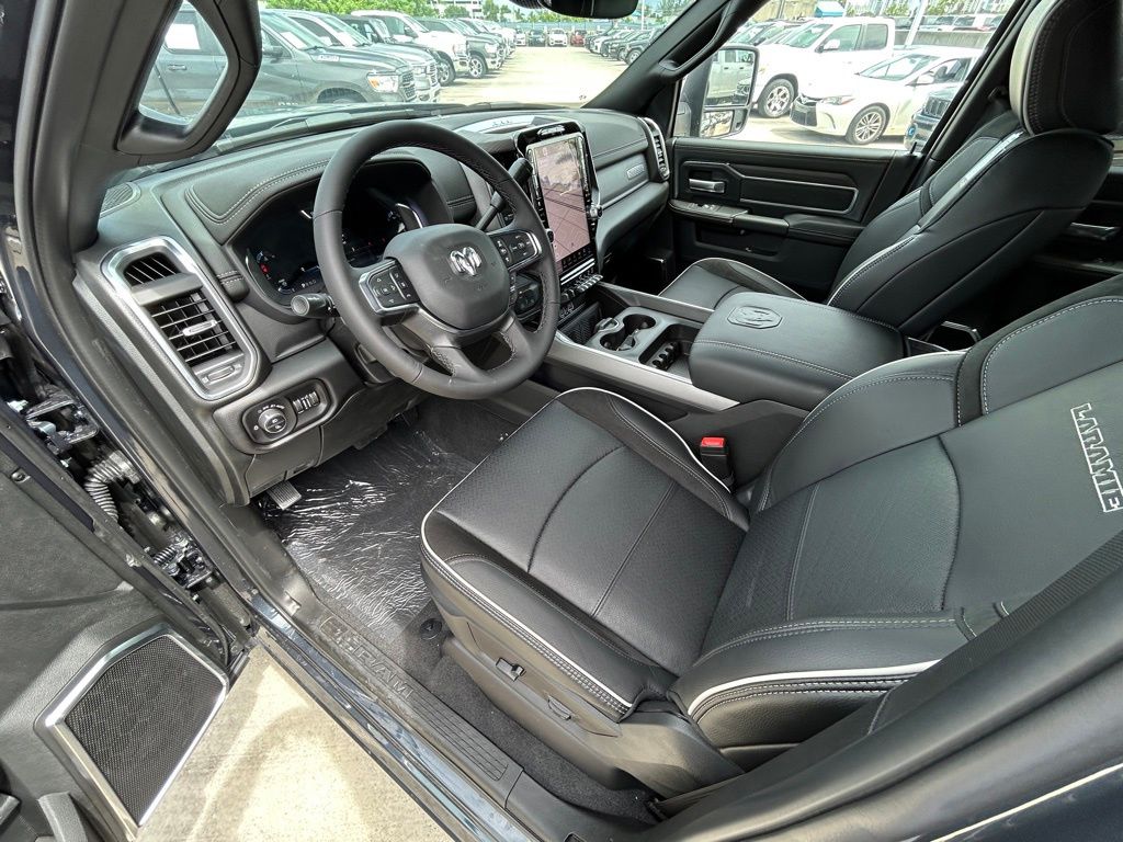 2025 Ram 3500 Laramie photo 43