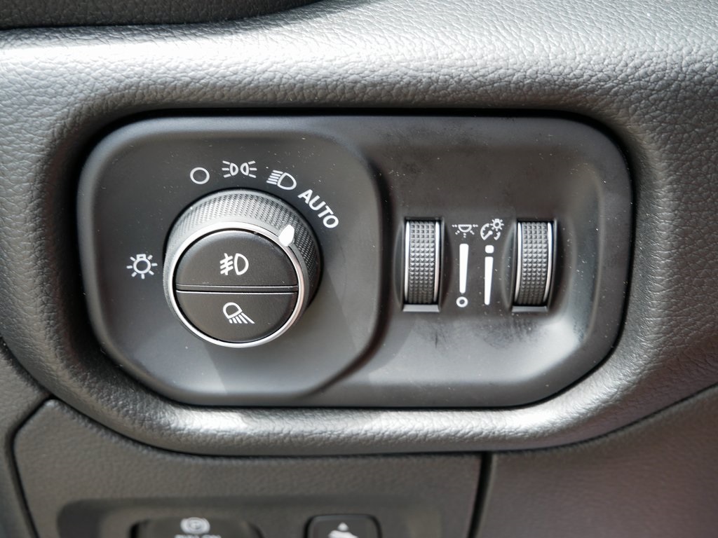 2025 Ram 1500 Laramie photo 21