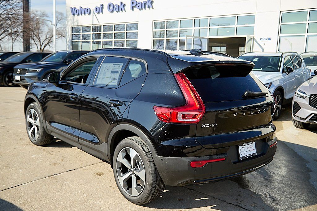 2026 VOLVO XC40 - Image 6