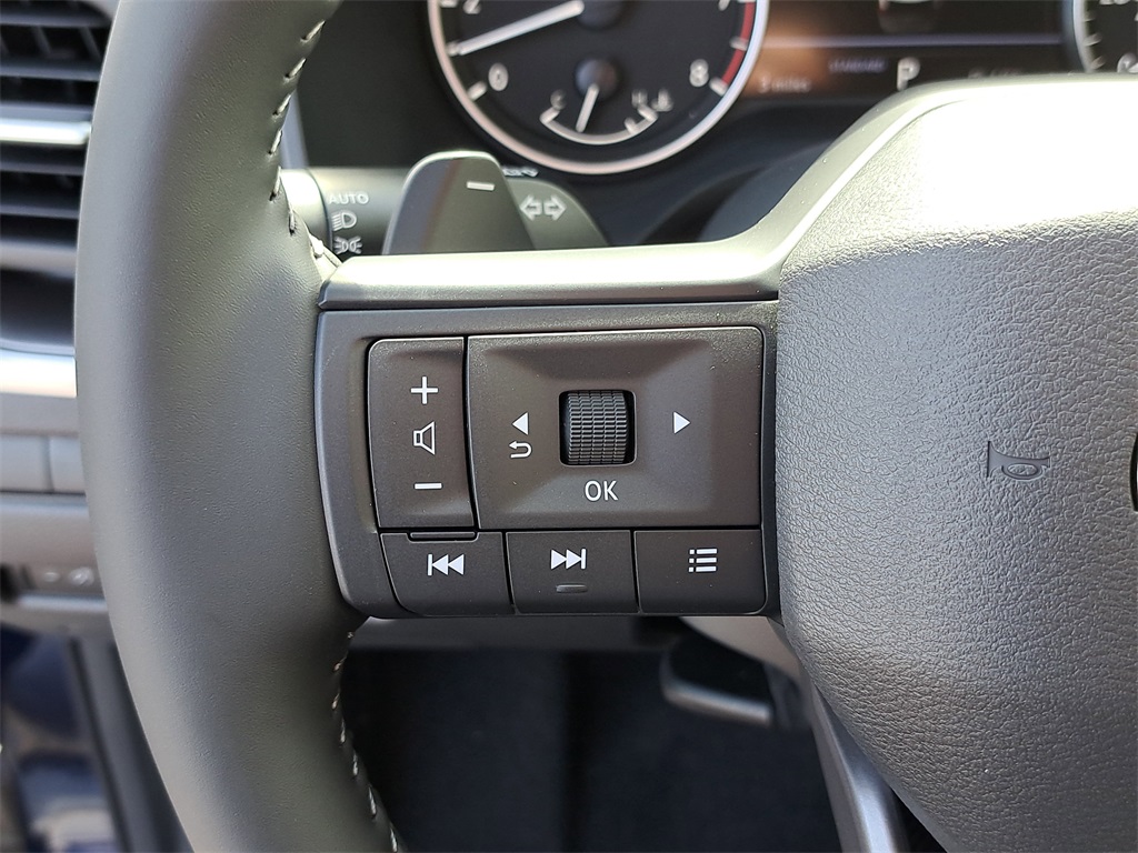 2026 Nissan Rogue SV photo 24