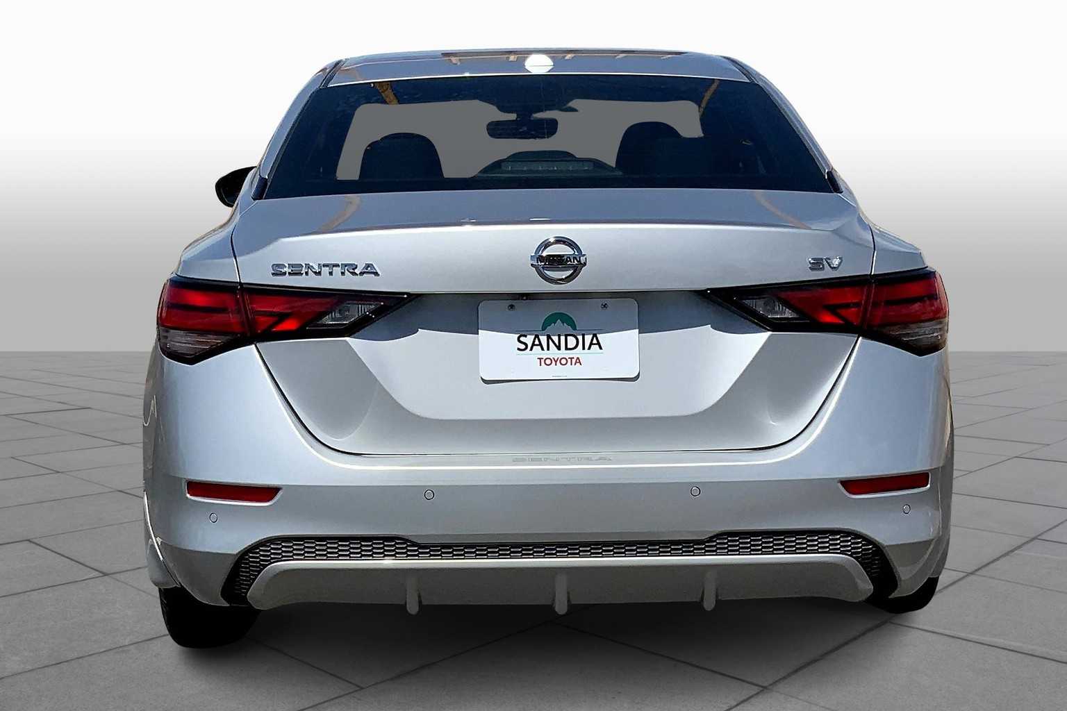 2021 Nissan Sentra SV photo 4