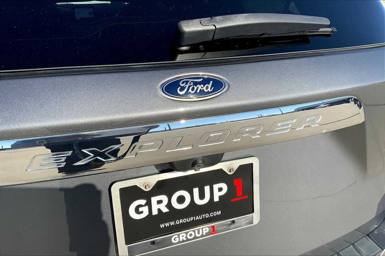 2021 Ford Explorer XLT photo 8
